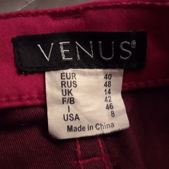 1 pair of VENUS straight leg sculpted jeans - Picture 3 of 3